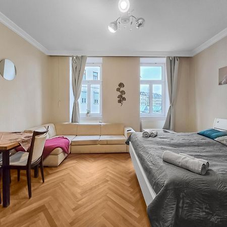 King-Size Comfort In Three Bedrooms Wien Exteriör bild